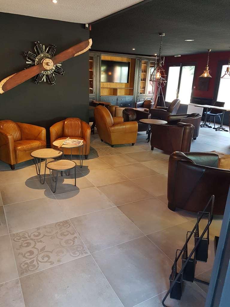 Kyriad Lille Est - Hem Restaurang bild