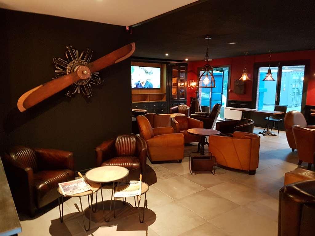 Kyriad Lille Est - Hem Restaurang bild